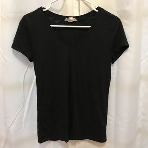 Black short sleeve v neck